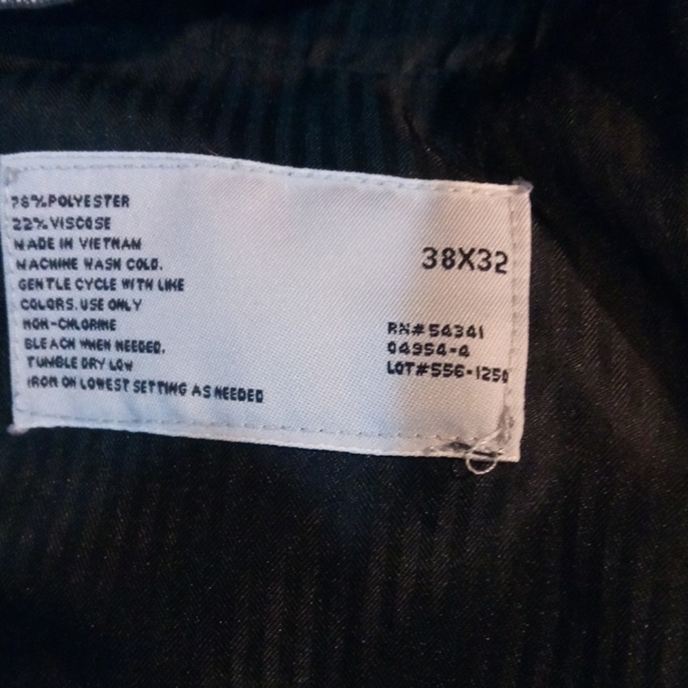 Burberry suit - Picture 2 of 2